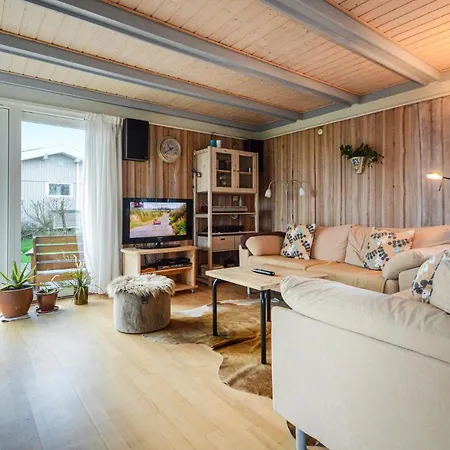 Сasa de vacaciones Nice In W/ Wifi And 2 Bedrooms