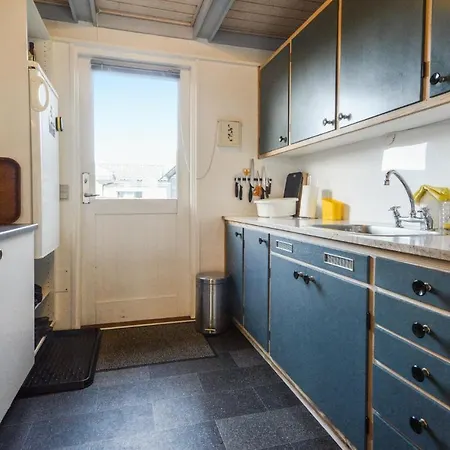 Сasa de vacaciones Nice In W/ Wifi And 2 Bedrooms